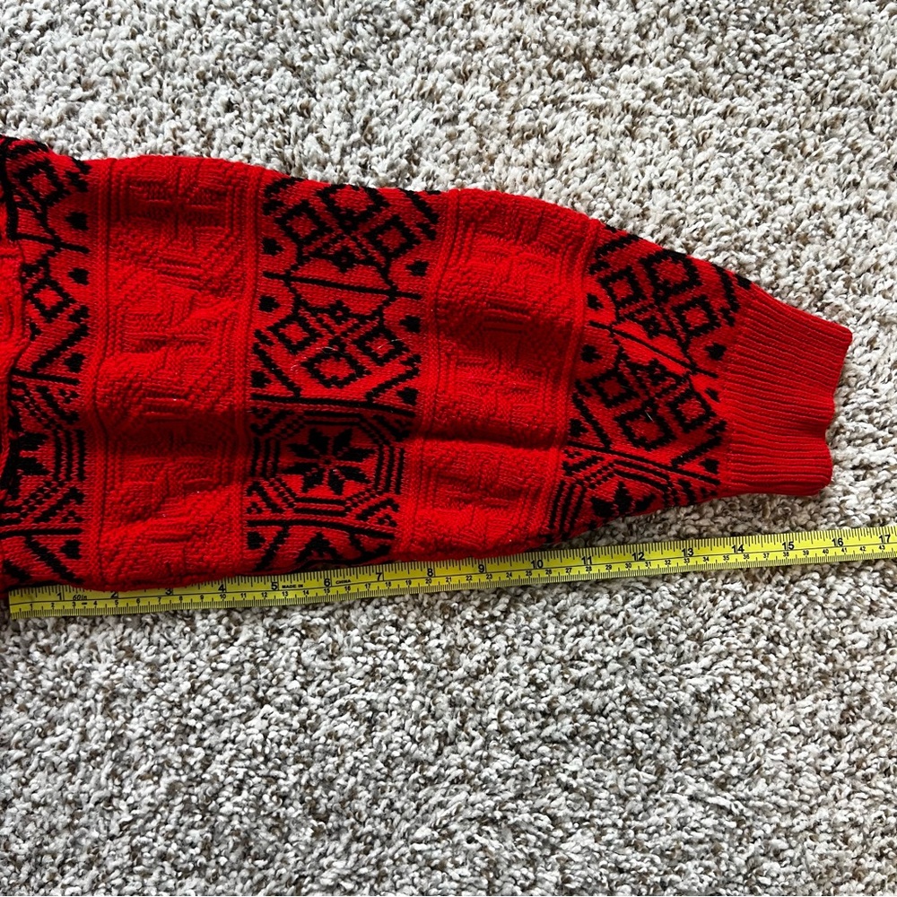 Red and Black Vintage Sweater - Picture 7 of 8